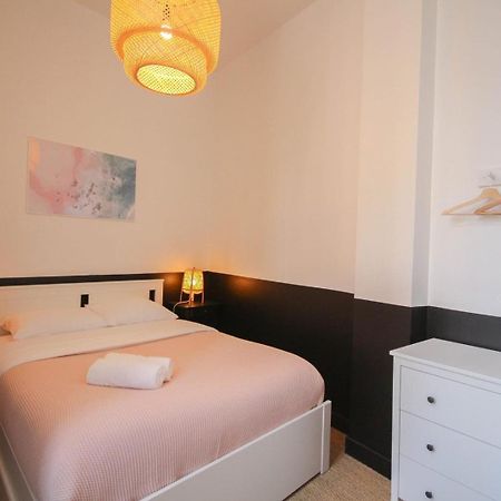 2-Bedroom Flat + Private Car Park. Lille Exterior photo