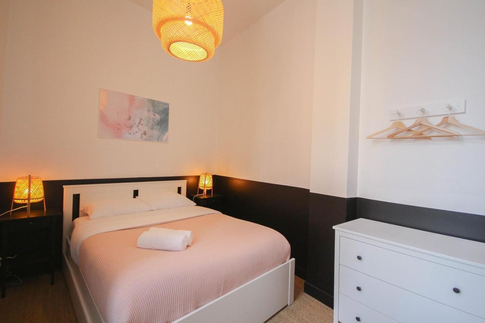 2-Bedroom Flat + Private Car Park. Lille Exterior photo