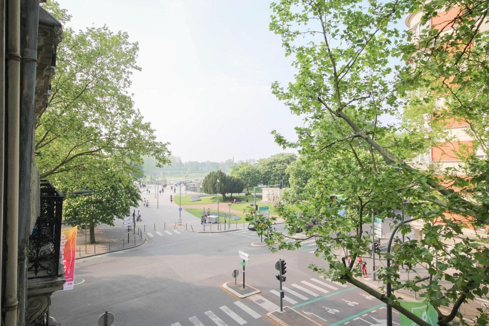 2-Bedroom Flat + Private Car Park. Lille Exterior photo